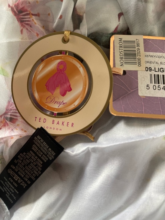 Ted Baker White and Pink Floral Lightweight Scarf - Picture 4 of 4